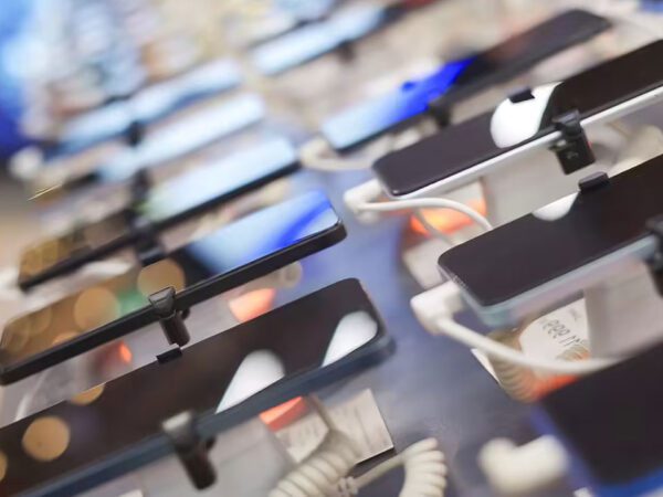 Global Smartphone Shipments