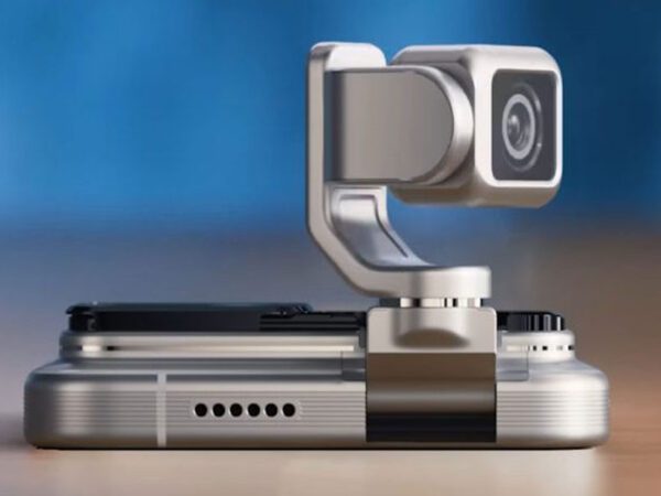 Samsung Galaxy Honors MWC Robot