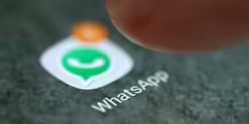 WhatsApp group chat management