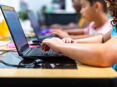 AI tools to help kids learn at home