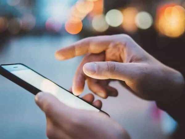 use phone for productivity away from desk