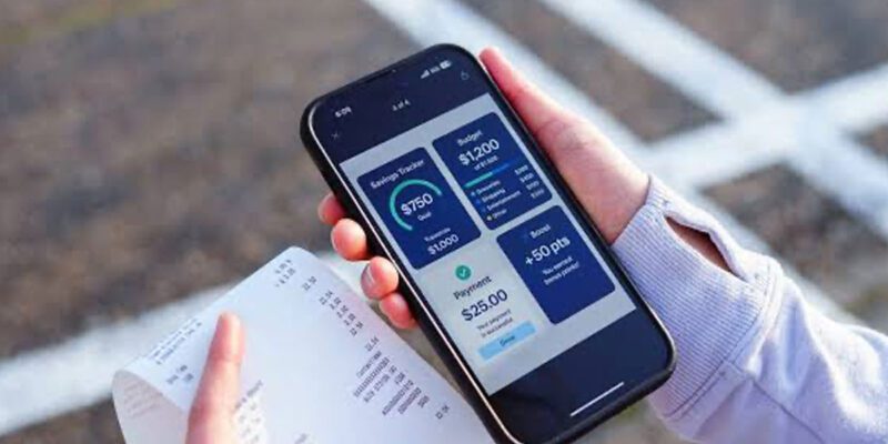 use phone for budgeting and money management