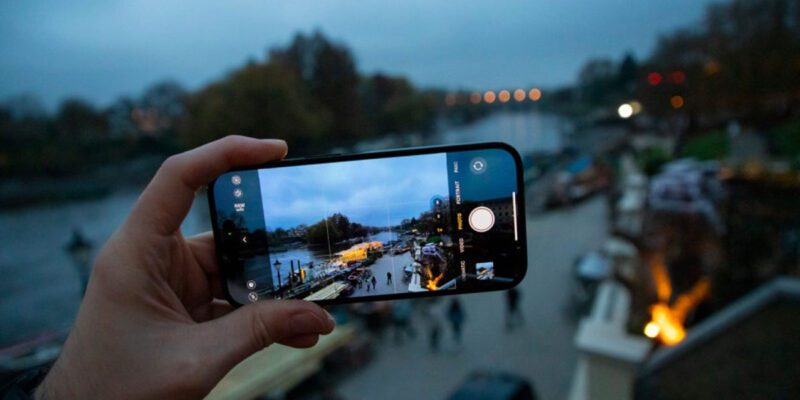 how to take better photos with phone camera