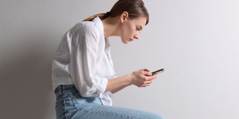 use phone to improve posture