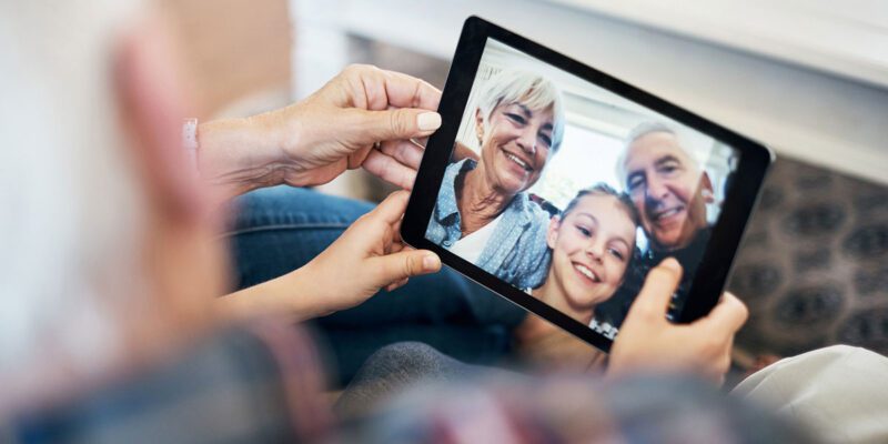 stay in touch with family using phone naturally